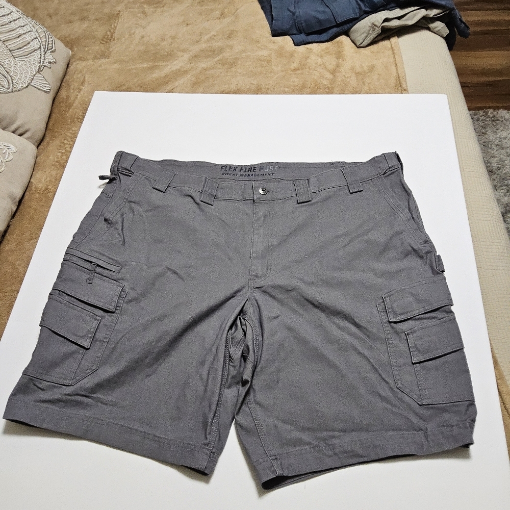 Duluth Trading Flex Fire Hose Sweat Management Men's Gray Cargo Shorts